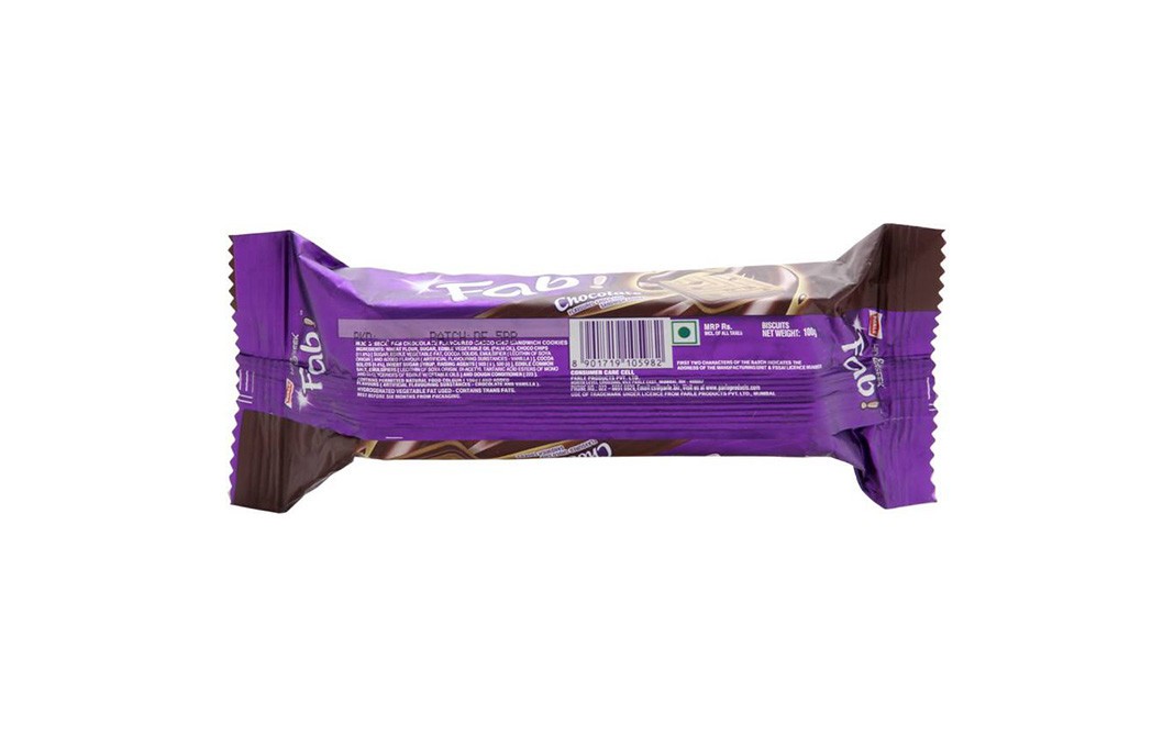 Parle Hide & Seek Fab Chocolate Flavoured Choco Chip Sandwich Cookies   Pack  100 grams